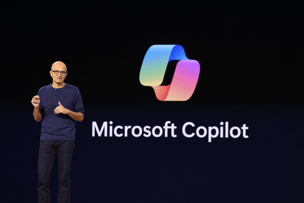 Satya Nadella เรียกร้องระบบเบรกฉุกเฉินสำหรับโมเดล AI เพื่อความปลอดภัย